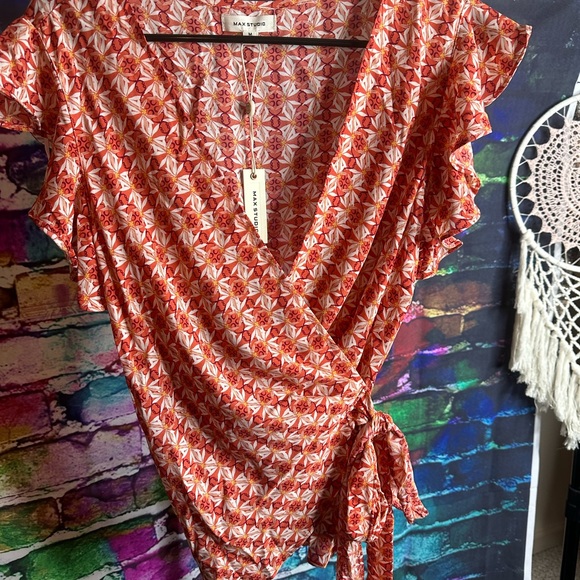 NWT Max Studio Wrap Blouse Top, NWT, Medium - Picture 2 of 3